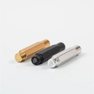 Blackwing Set de 3 Guarda Puntas Oro, Plata y Negro